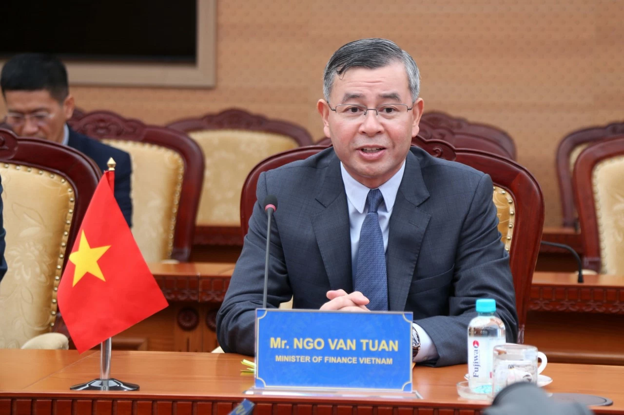 Bộ trưởng Ngô Văn Tuấn tiếp Phó Tổng thư ký OECD Yasushi Masaki Bộ trưởng Ngô Văn Tuấn tiếp Phó Tổng thư ký OECD Yasushi Masaki