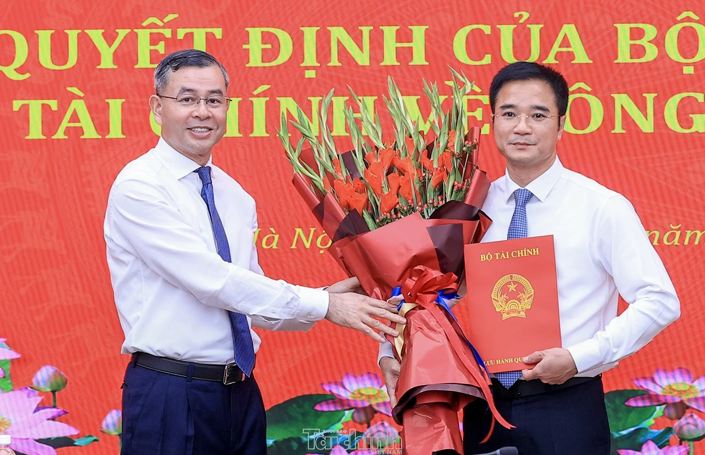 Bộ Tài chính bổ nhiệm Đại tá Vũ Cao Sơn giữ chức Chánh Văn phòng Bộ Bộ Tài chính bổ nhiệm Đại tá Vũ Cao Sơn giữ chức Chánh Văn phòng Bộ