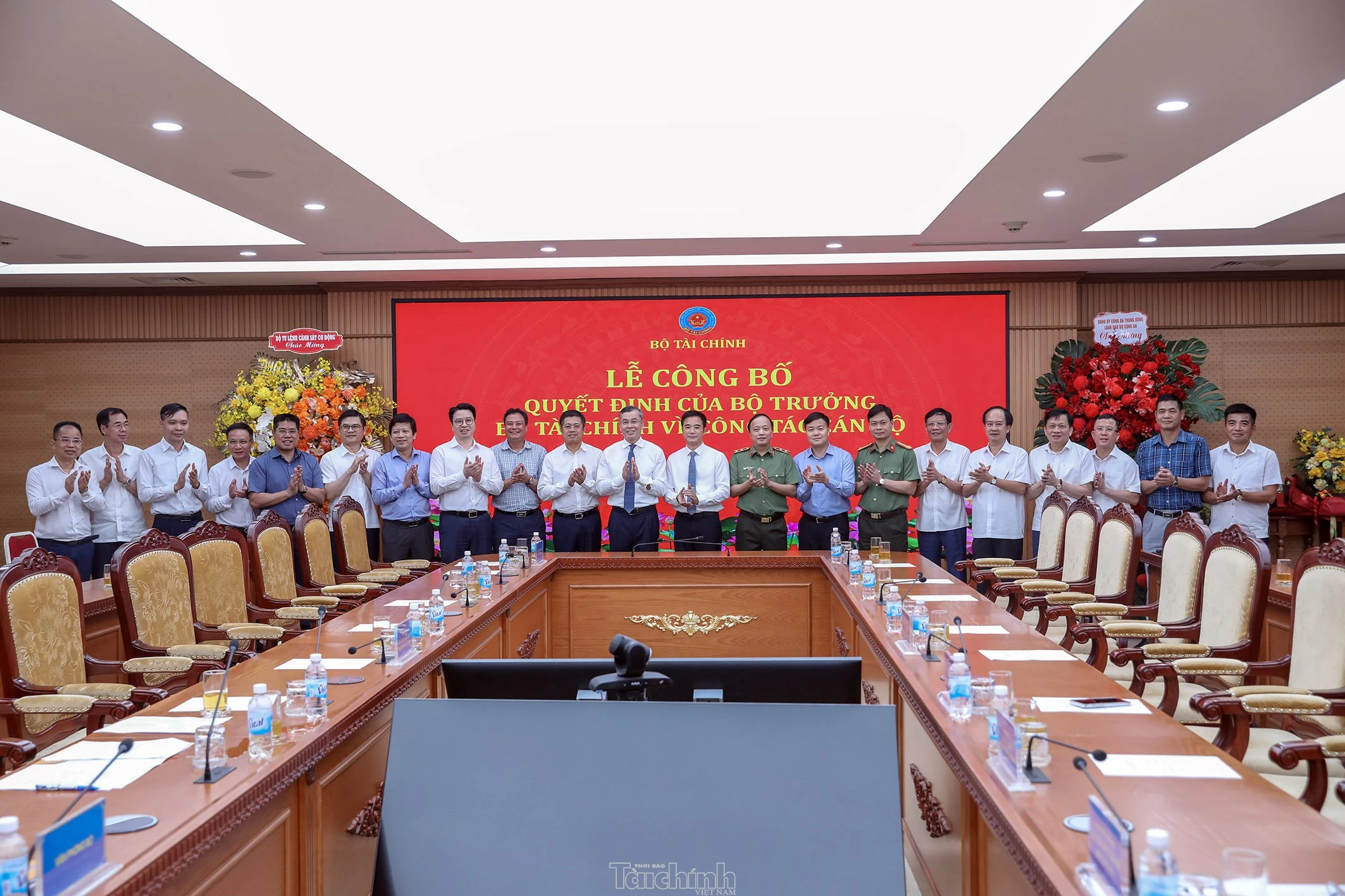 Bộ Tài chính bổ nhiệm Đại tá Vũ Cao Sơn giữ chức Chánh Văn phòng Bộ Bộ Tài chính bổ nhiệm Đại tá Vũ Cao Sơn giữ chức Chánh Văn phòng Bộ