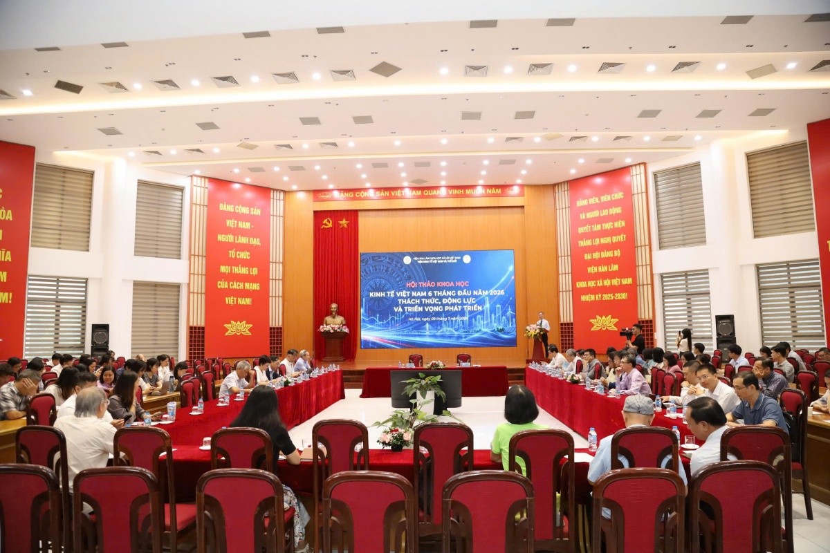 Kinh tế 6 tháng: 5 vấn đề đằng sau con số tăng trưởng Kinh tế 6 tháng: 5 vấn đề đằng sau con số tăng trưởng