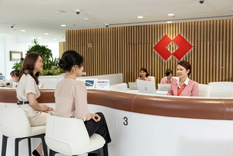 Lợi nhuận quý II của Techcombank chạm đỉnh mới từ động lực tăng trưởng đa chiều