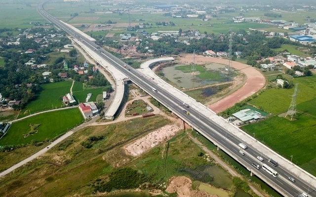 Triển khai chấm điểm giải ngân vốn đầu tư công: Bộ Tài chính yêu cầu dữ liệu phải chính xác Triển khai chấm điểm giải ngân vốn đầu tư công: Bộ Tài chính yêu cầu dữ liệu phải chính xác