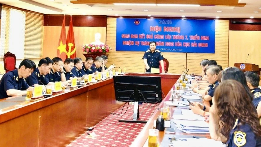 Thu ngân sách từ xuất nhập khẩu đạt gần 310.000 tỷ đồng