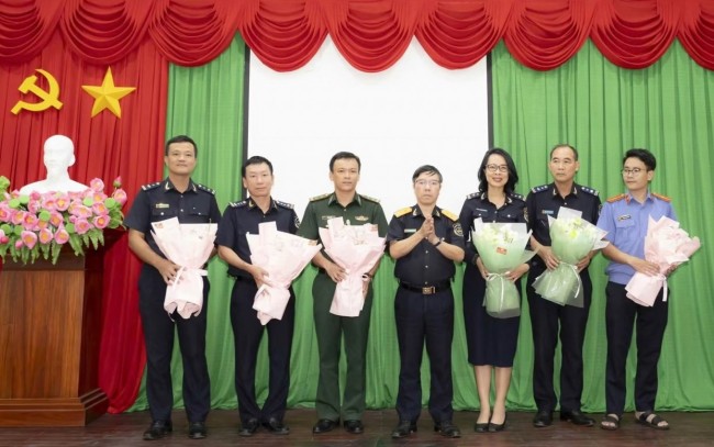 thuong nong luc luong triet pha vu buon lau nga voi quy mo lon tai cang quy nhon