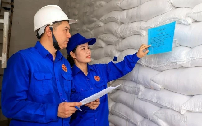 quy dinh ve nhap xuat hang du tru quoc gia