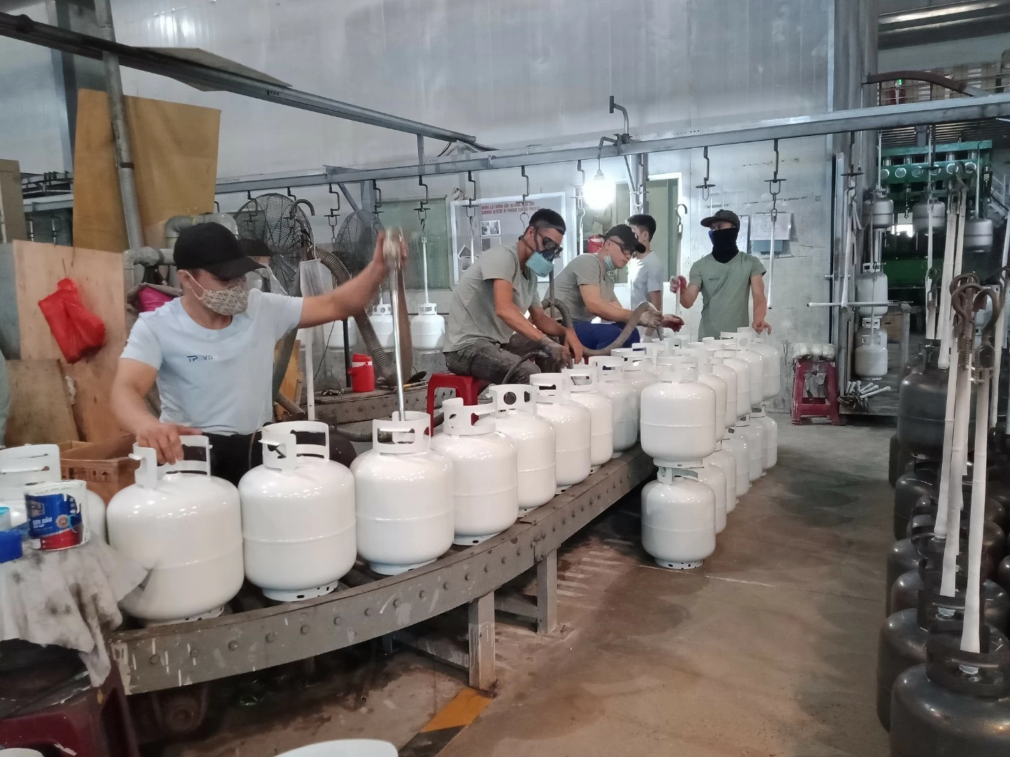 Giảm 30% thuế thu nhập: N&acirc;ng cao chất lượng cuộc sống người d&acirc;n