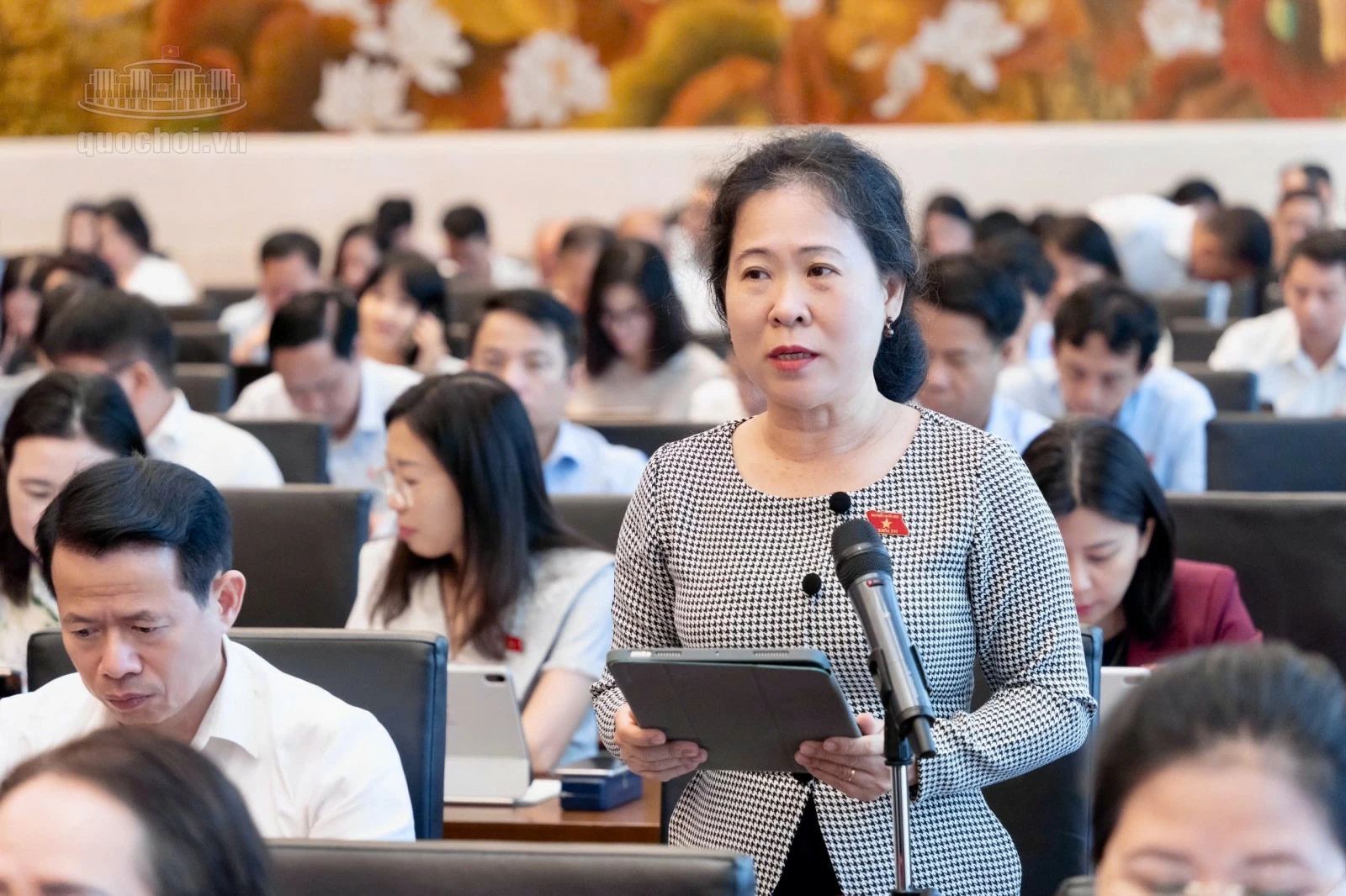 Chuyển tư duy chính sách từ hỗ trợ sang phát triển doanh nghiệp