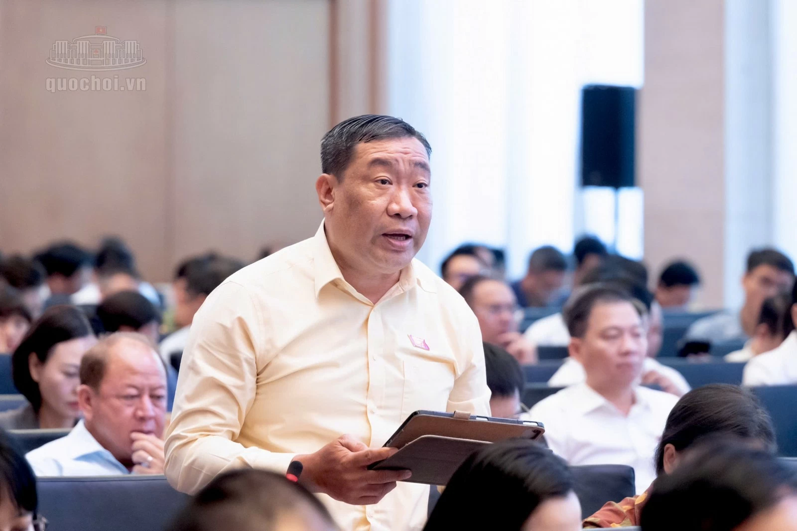 Cân nhắc mức phạt, bảo đảm quyền của người dân khi xử lý vi phạm hành chính