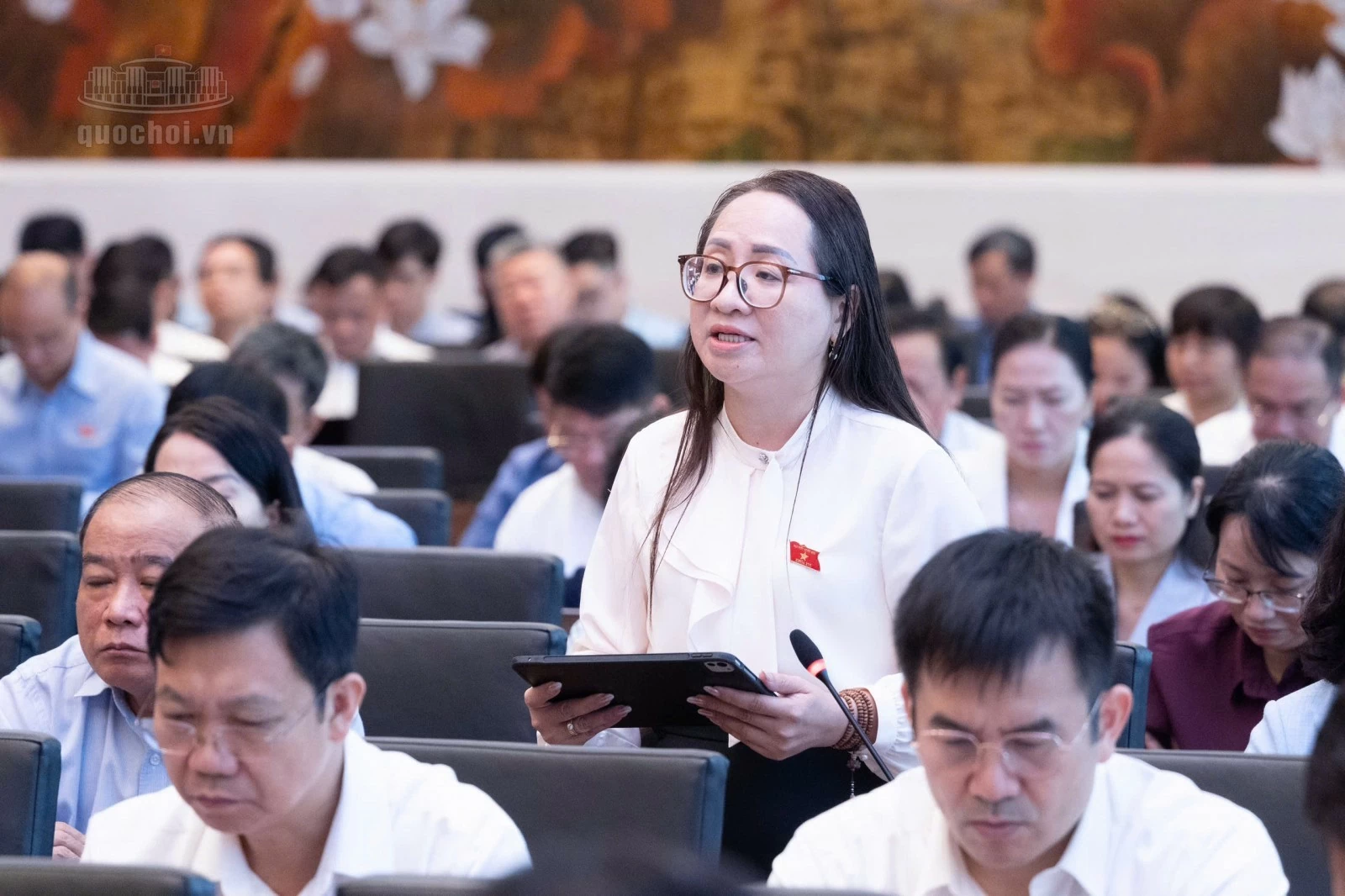 Cân nhắc mức phạt, bảo đảm quyền của người dân khi xử lý vi phạm hành chính