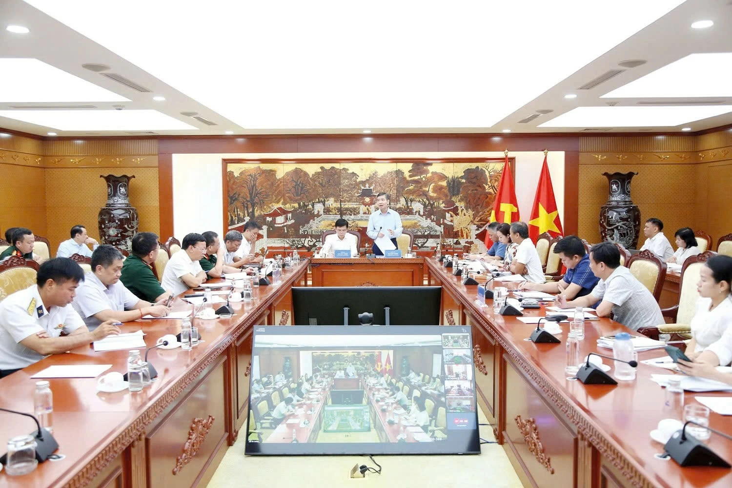 Gỡ điểm nghẽn, tăng tốc giải ngân vốn dự án giao thông trọng điểm Gỡ điểm nghẽn, tăng tốc giải ngân vốn dự án giao thông trọng điểm