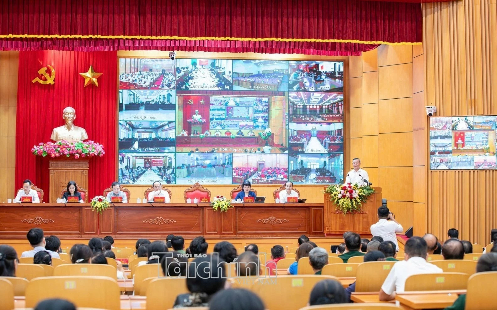 bo truong ngo van tuan tiep xuc cu tri truoc ky hop thu 2 quoc hoi khoa xvi
