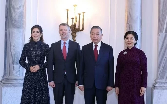 tong bi thu chu tich nuoc to lam hoi kien nha vua dan mach