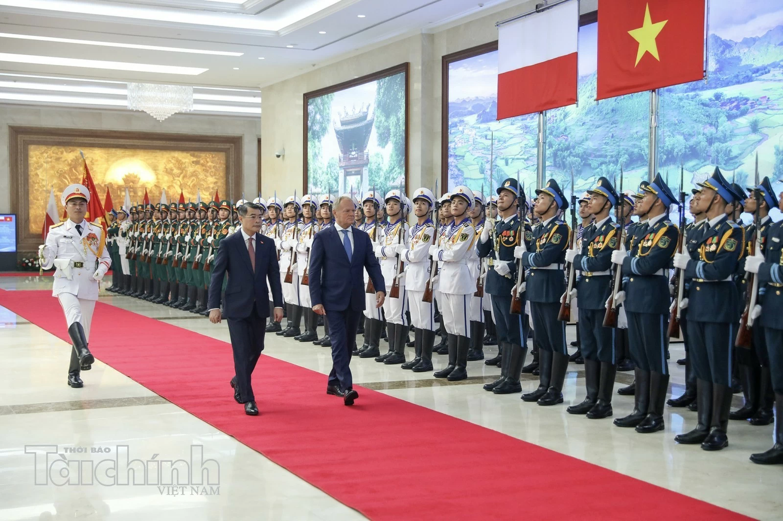Lễ đón chính thức Thủ tướng Ba Lan thăm Việt Nam
