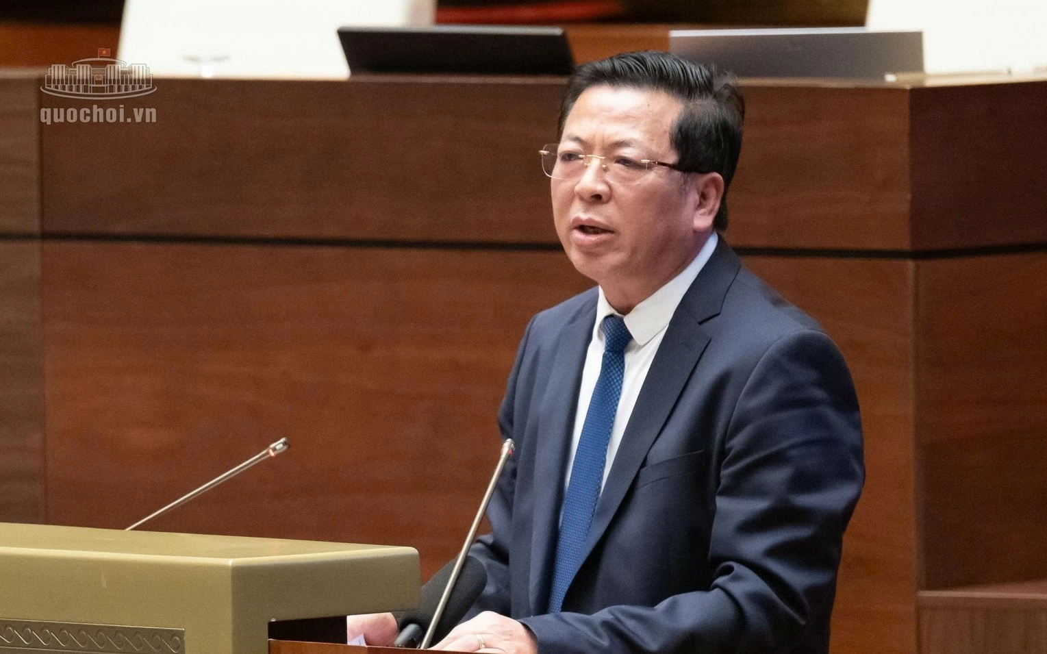 bo truong tran hong minh ban lai nha o xa hoi phai co dieu kien tranh truc loi chinh sach
