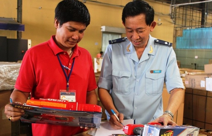 TP. Hồ Chí Minh: Tăng kiểm tra sau thông quan hàng hóa nghi vấn