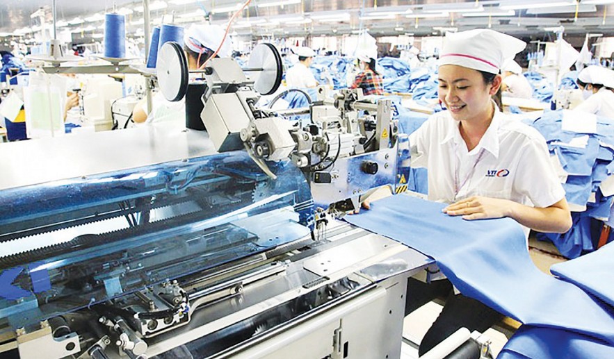 Việc ứng dụng công nghệ thông tin vào các hoạt động cải cách thủ tục hành chính đã tạo sự thuận lợi cho cộng đồng doanh nghiệp và quản lý nhà nước.