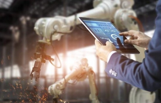 ket qua ben vung cua schneider electric ghi danh tren 4 bang xep hang uy tin