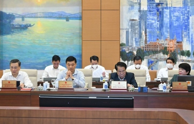 Năm 2021: Đạt và vượt 7/12 chỉ tiêu kinh tế - xã hội chủ yếu