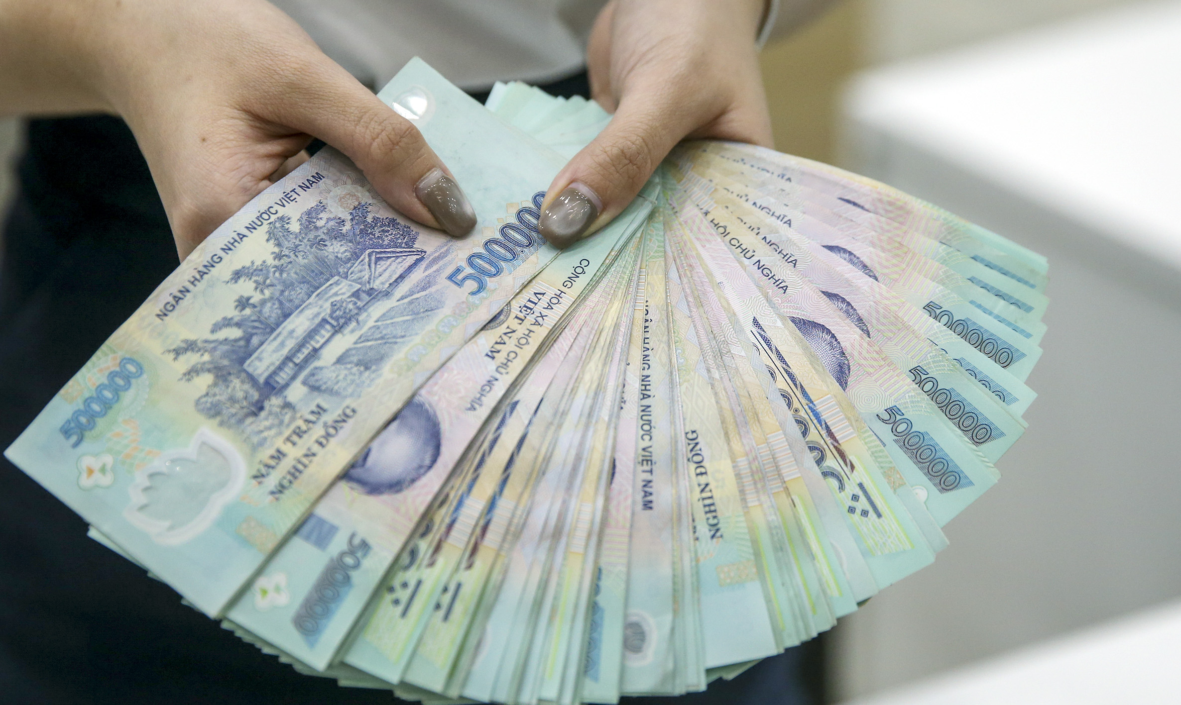 Ngân hàng Nhà nước bơm ròng 12.322,94 tỷ đồng qua kênh thị trường mở, Ngân hàng Nhà nước bơm ròng 12.322,94 tỷ đồng qua kênh thị trường mở,
