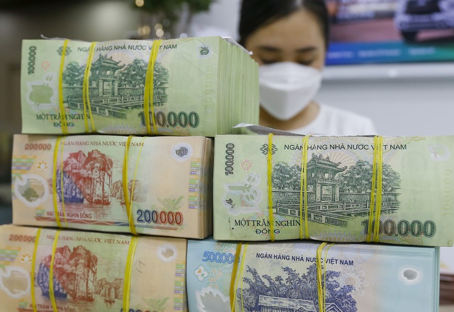 hoạt động giao dịch tại các ngân hàng thương mại ảnh Đức Thanh hoạt động giao dịch tại các ngân hàng thương mại ảnh Đức Thanh