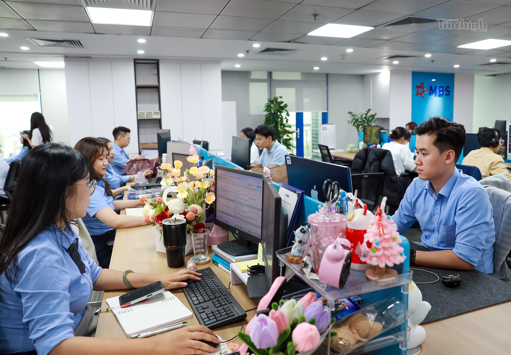 giao dịc chứng khoán tại sàn chứng khoán MSB Ảnh Đức Thanh