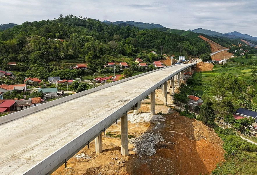 xây dựng tuyến cao tốc Bắc Nam trong ảnh tuyến cao tốc Hữu Nghị Chi Lăng Ảnh Hà Minh