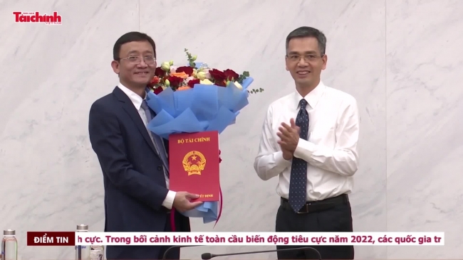 Bộ Tài chính công bố, trao quyết định bổ nhiệm 2 lãnh đạo cấp vụ