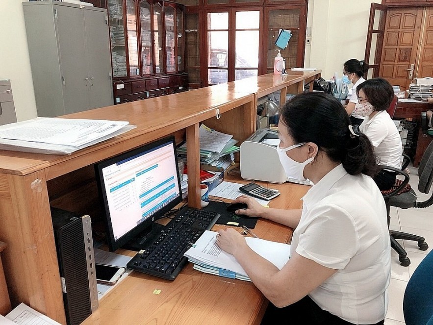 Thực hành tiết kiệm, chống lãng phí trong chi thường xuyên và sử dụng vốn đầu tư công