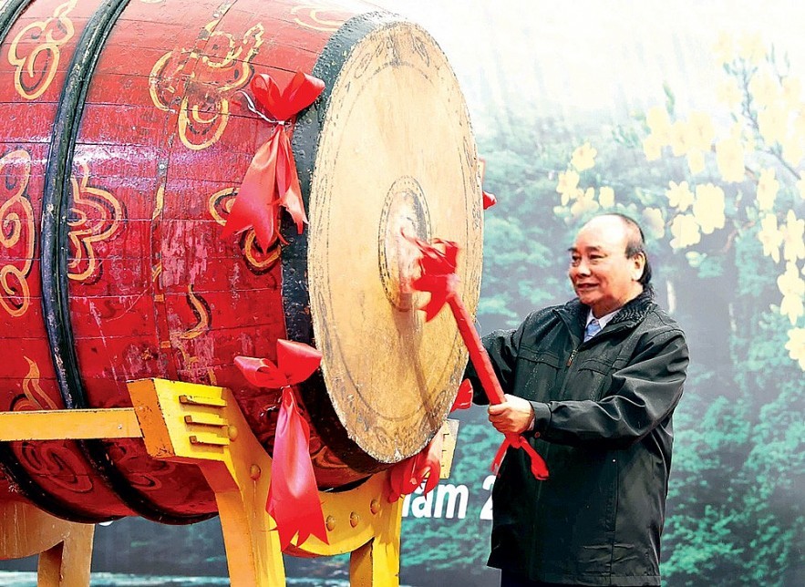 Tiếng trống thôi thúc những mùa xanh